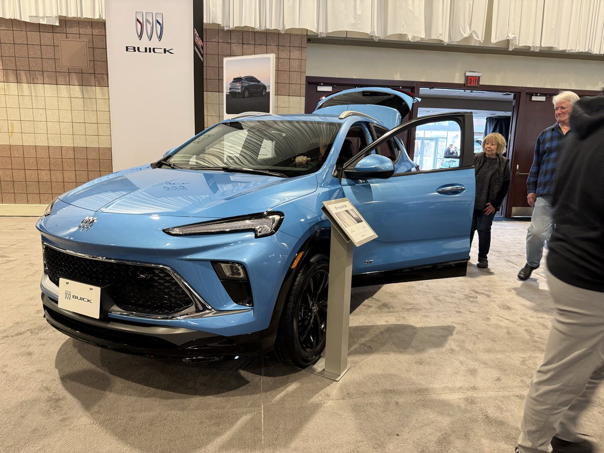 Rochester Auto Show tweet media