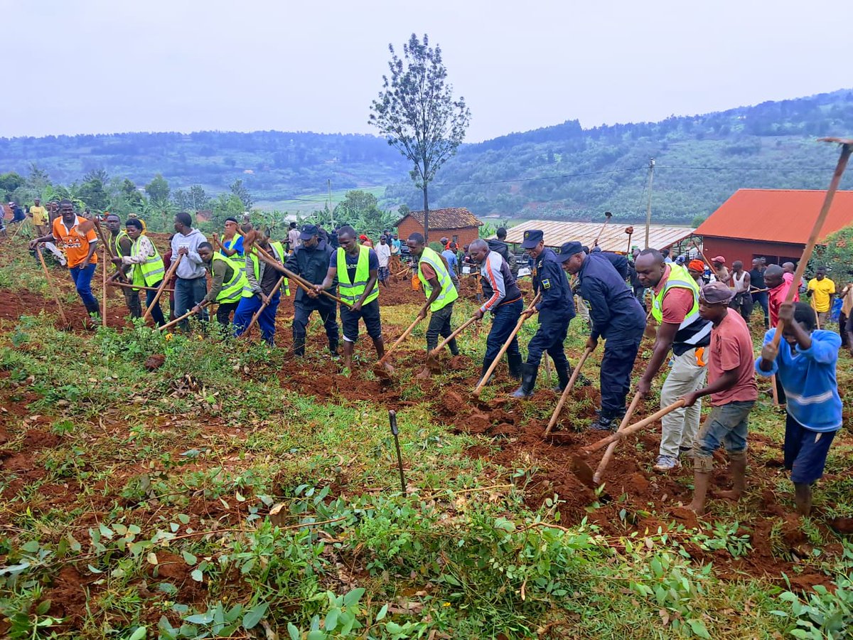 Gisagara Youth volunteers tweet media