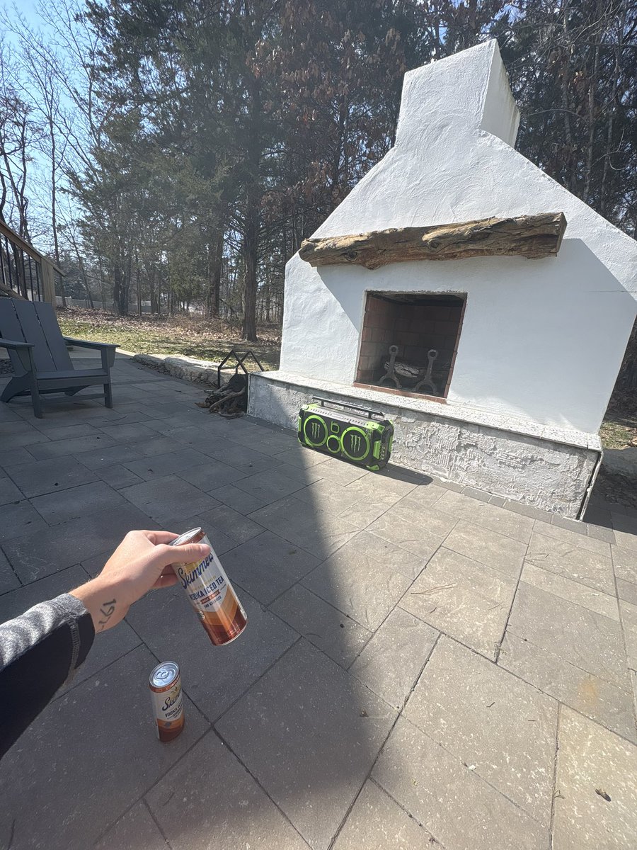 ole 60 playing, yes im getting blacked, yes you can all suck my dick n balls