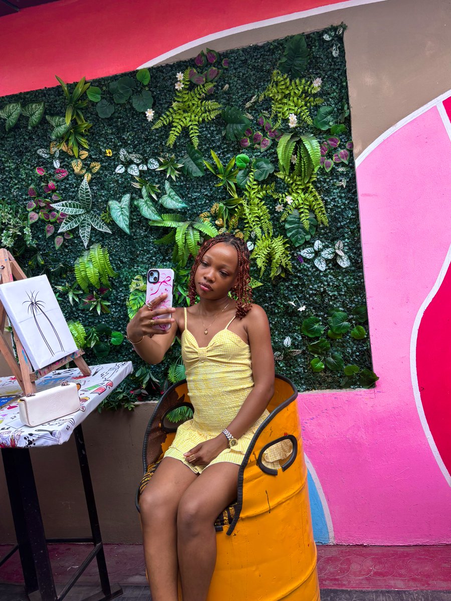 Faustina 🤍 tweet media