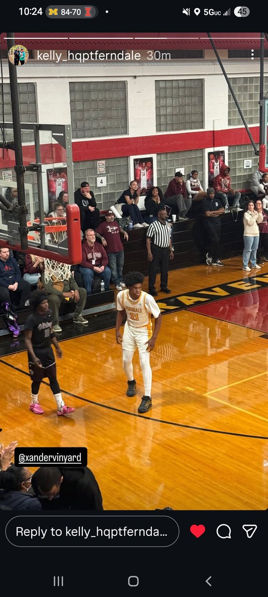 xandervinyard's tweet photo. District Champs! 🏆 💪🏽 
#basketball #recruiting #2029 #Champions https://t.co/NsUSaySeZN