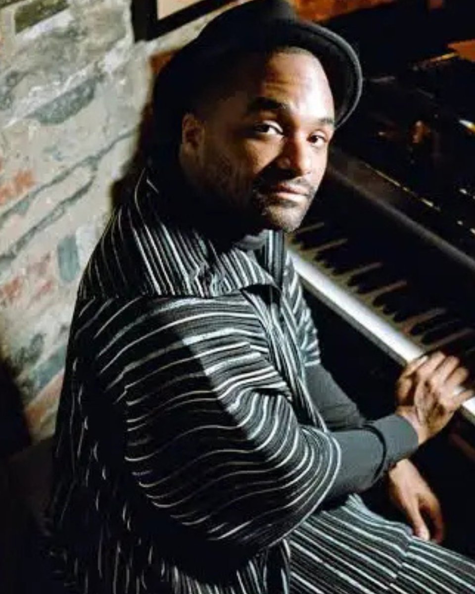 JAZZFM91's tweet image. BLACK FUTURES IN JAZZ - #SullivanFortner

Described as a fierce collaborator and uncompromising individualist, pianist &amp;amp; composer Sullivan Fortner Jr won the 2026 #GRAMMY for Best Jazz Instrumental Album for his latest release, Southern Nights. 

#BlackHistoryMonth #BlackFutures