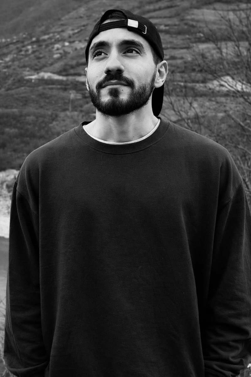 چون آهن مذاب tweet media