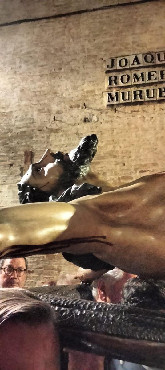 DrPerezBernal's tweet photo. En el #Vía+Crucis con la imagen del Santísimo #Cristo de las #Misericordias, un relevo lo hicieron 10 personas con #trasplantes de #corazón, #pulmón, #hígado, #riñon, #donantes en vida y familiar de donante. Gran gesto de la @hdaddesantacruz. @susanaherrerama #TDSCofrace #ASacro https://t.co/z9B6SA3sMD