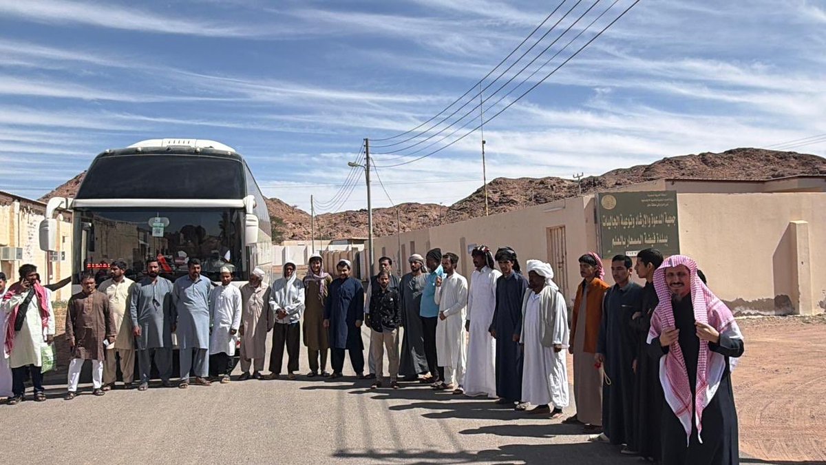 انطلقت بحمد الله وتوفيقه في هذا اليوم السبت الموافق 1447/9/11 هـ رحلة العمرة  الرمضانية - افراد - التابعة لجمعية الدعوة والإرشاد وتوعية الجاليات بفيضة المسعار بالعلم