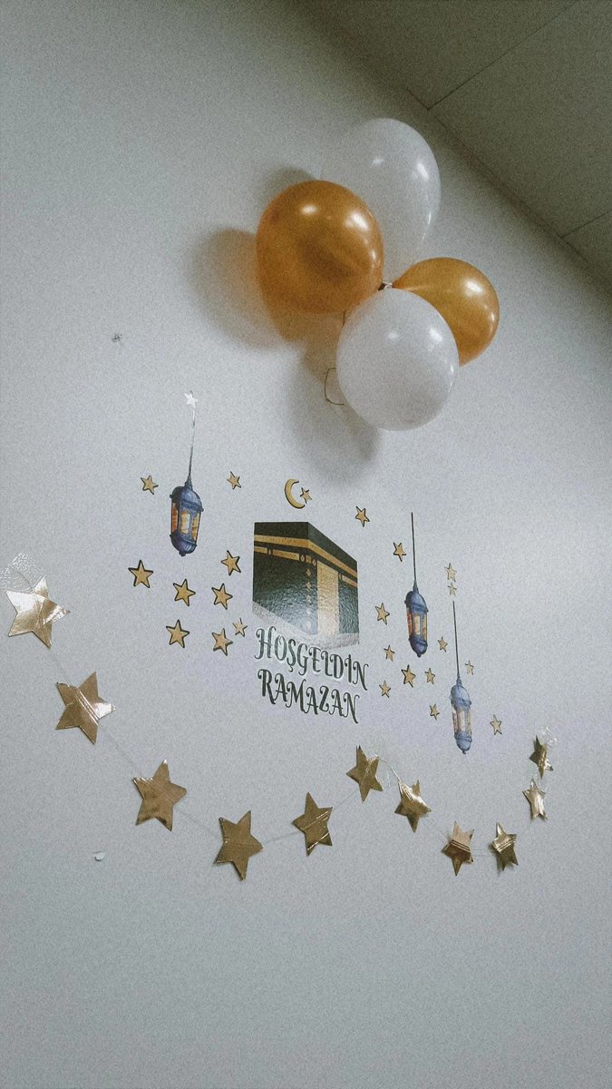 Mahberu_'s tweet photo. Kızlarımla iftar 🫂🌸✨️ https://t.co/njcpYiHmdm