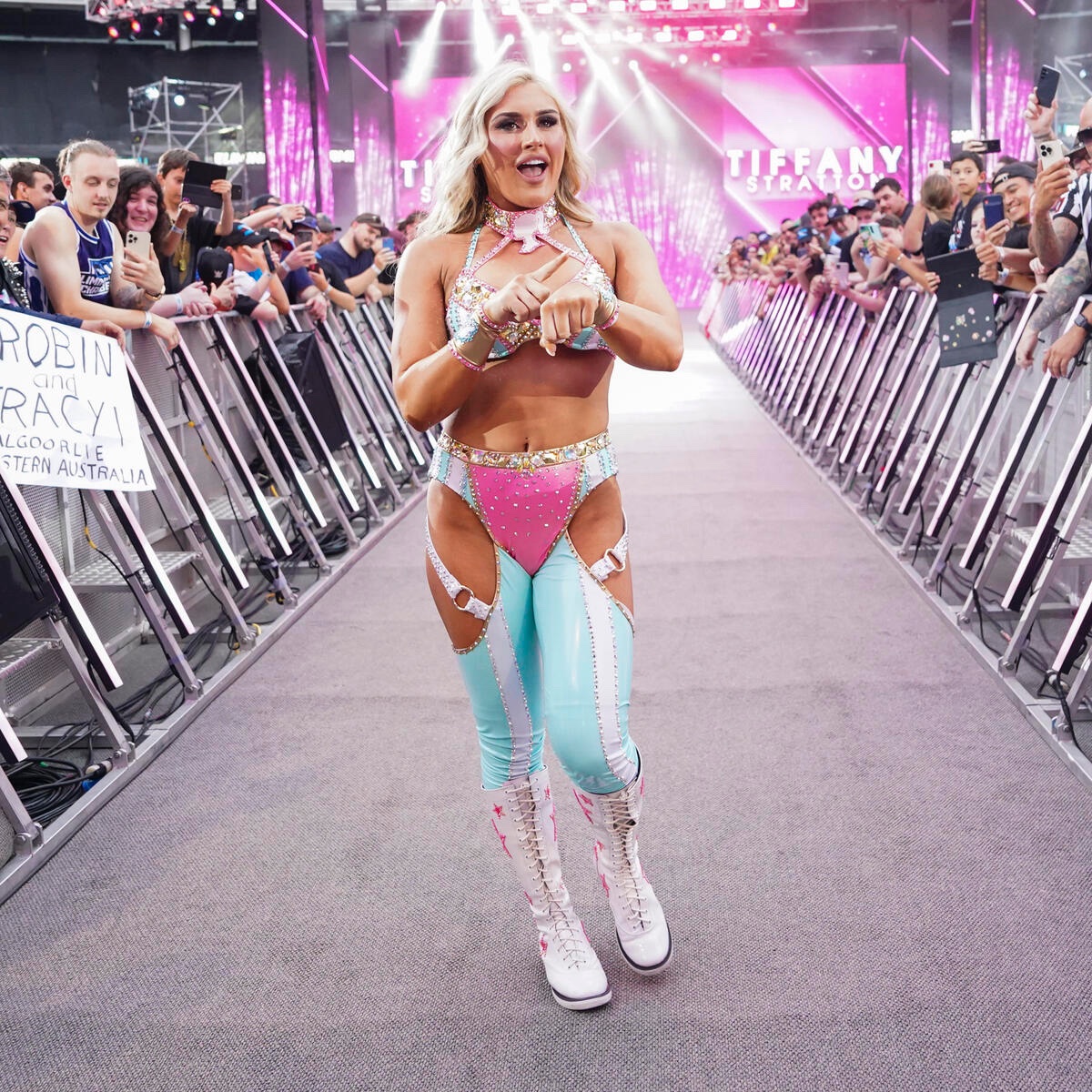 WrestlingWorldCC tweet media