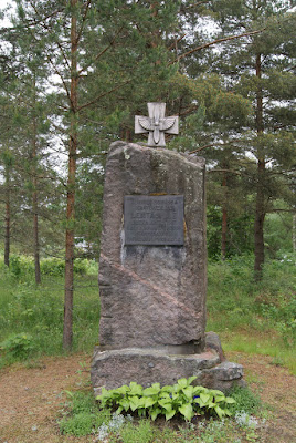 SorvariT's tweet image. IN MEMORIAM LTN Carl Kristensen. Stupade i Vinterkrigets största luftstrid i Ruokolahti 29.2.1940. Hans bror räddade sig med fallskärm. Frivillig dansk flygare.
🇫🇮♥️🇩🇰
#Vinterkriget
#Talvisota
#Winterwar
#Winterkrieg