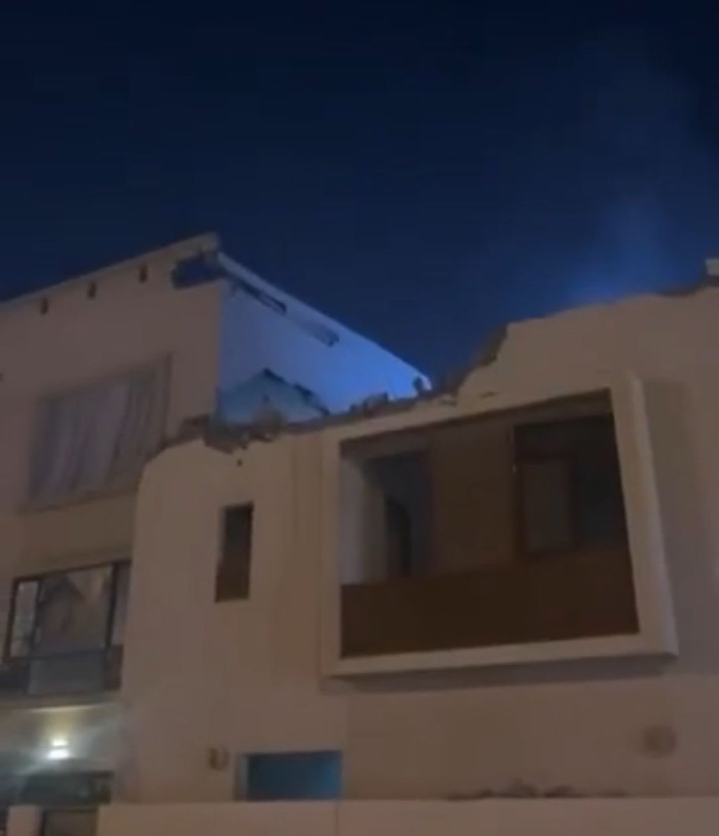 عاجل:

إيران تستهدف منازل أهالي #البحرين .