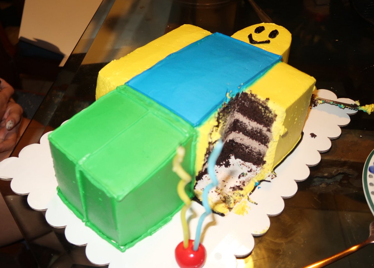 cloudy 🎟️ tweet media