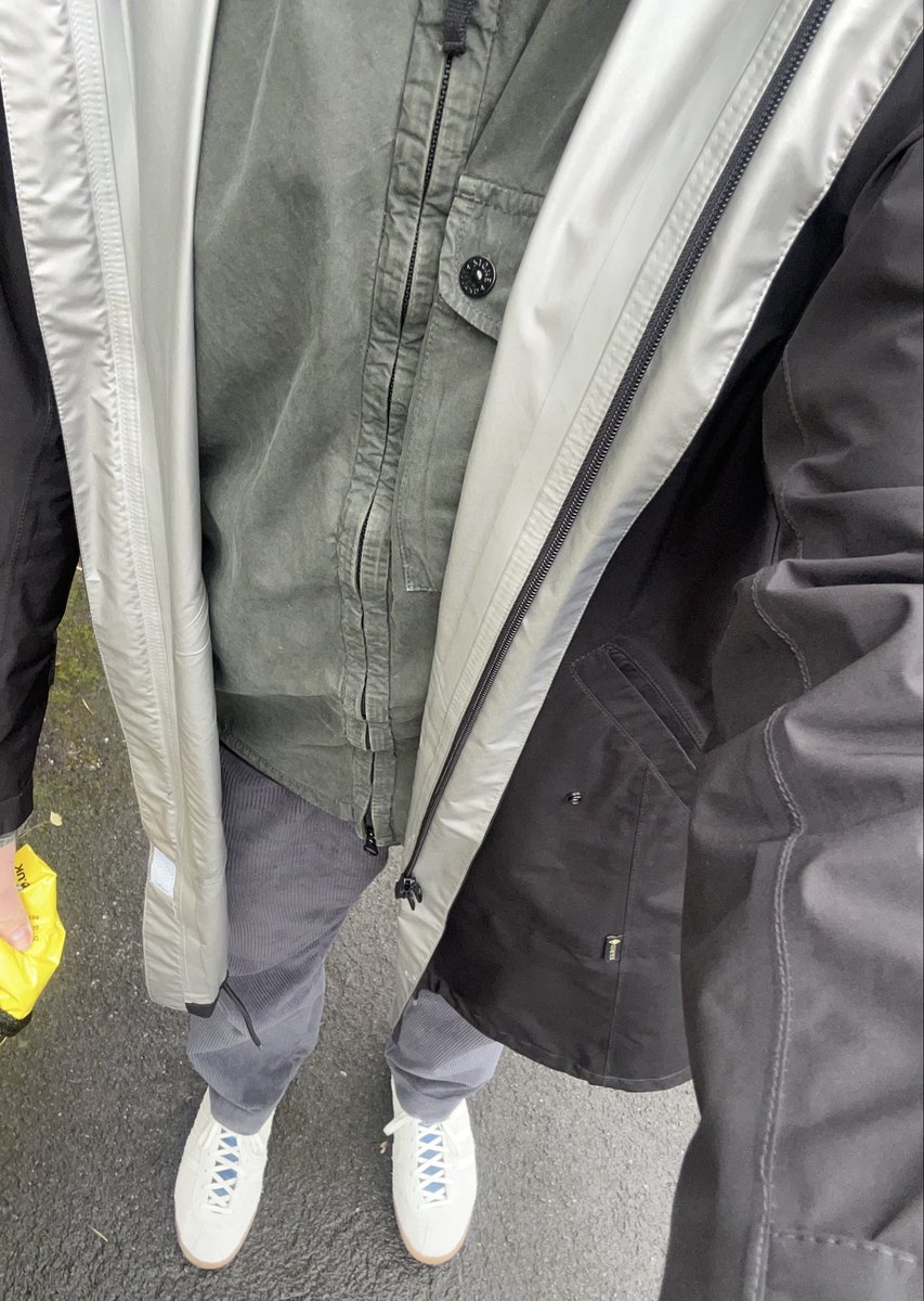 bedders221's tweet photo. @adiFamily_ They survived… just #SnsGT #Paris #ShitWeather https://t.co/rjS38yb8d0