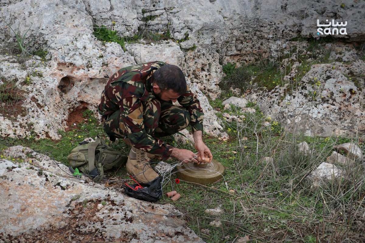 Agencia_Sana's tweet image. Zapadores del Ejército Sirio continúan asegurando los sitios arqueológicos en Idlib, retirando minas y restos de guerra. 

Esto se realiza como paso previo a la restauración de estos lugares y a la creación de un entorno seguro para recibir visitantes y turistas.

#Siria 
#Idlib