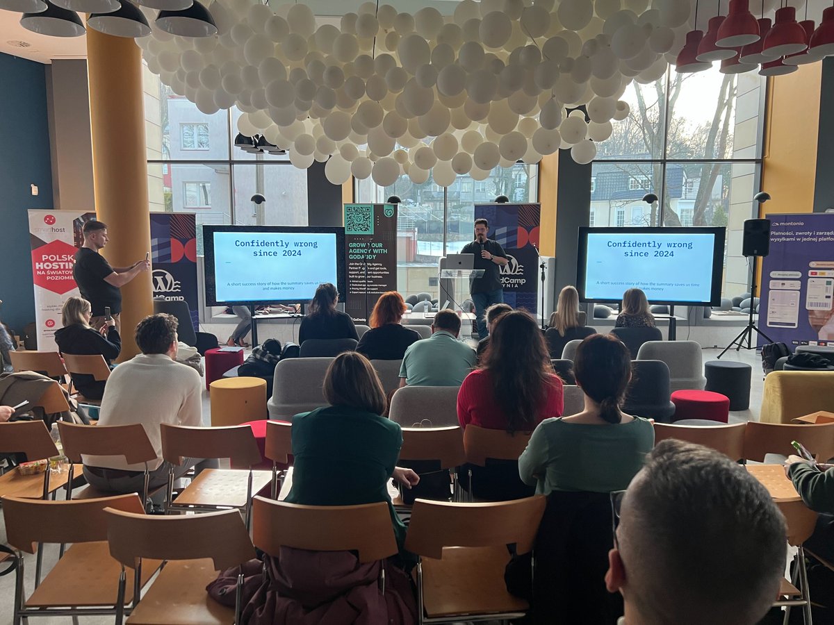 GoDaddyPro's tweet photo. 🤖 .@bikcrveni just showed us how AI can sound ‘sure’ while being wrong – and gave us a checklist to stay accurate. 📋
#WordUpGdynia #GoDaddyPro https://t.co/dEU2vA35Ba