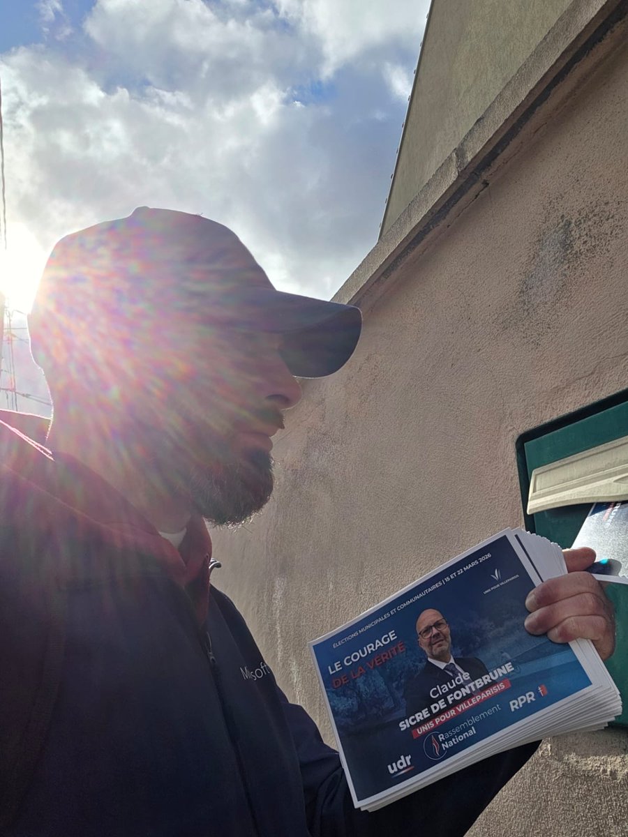 BrachPryscillia's tweet image. Tournée dans les quartiers de #Villeparisis pour la distribution du programme d’Unis pour Villeparisis

Avec notre tête de liste, Claude Sicre de Fontbrune, nous avons sillonné la commune pour déposer notre projet dans les boîtes aux lettres des habitants.

🇫🇷💪