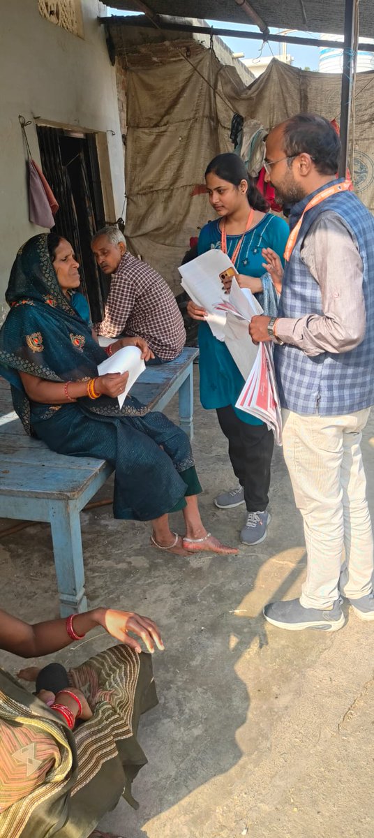 dpoblp4155's tweet photo. *आज दिनांक 28.02.2026 को ग्राम पंचायत गंगापुर, विकासखंड बलरामपुर, जनपद बलरामपुर में बाल विवाह मुक्त भारत अभियान के अंतर्गत जागरूकता एवं जनसंप��्क कार्यक्रम आयोजित किया गया।*
#stopchildmarriage
@DMBalrampur 
@UPMahilaKalyan https://t.co/BbV2cFVnyR