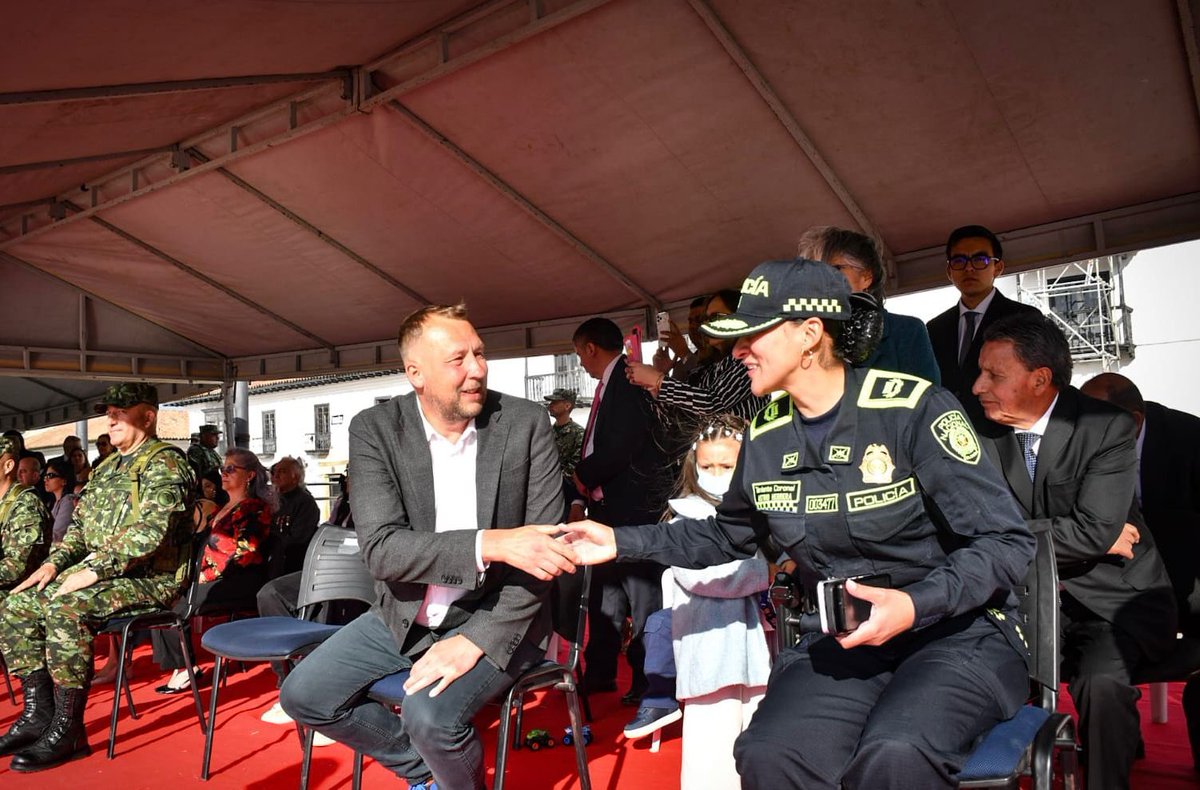 AlcaldiaTunja's tweet image. #Recap 
Los mejores momentos de la ceremonia de transmisión de mando de la Primera Brigada del Ejército Nacional.

Un espacio que reafirma nuestro compromiso con la seguridad, el orden y la tranquilidad de los tunjanos.