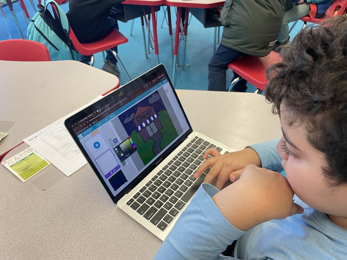 stemkidsnyc's tweet photo. Coding meets creativity🎶💻
Students wrapped up Music Lab on https://t.co/Z80REydyvS by building original songs from scratch after learning about loops in music. We ended with presentations — next up: game design in App Lab after President’s Week! 🎮✨
#STEAM #CodingKids #Music https://t.co/FYgbjr8UYB
