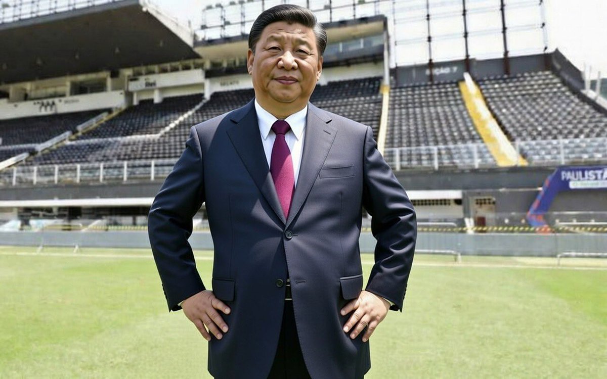 🚨XI JIN PING ao conhecer a Vila Belmiro: “Esse será o berço do socialismo brasileiro”.

📸 Giovanna Fonseca