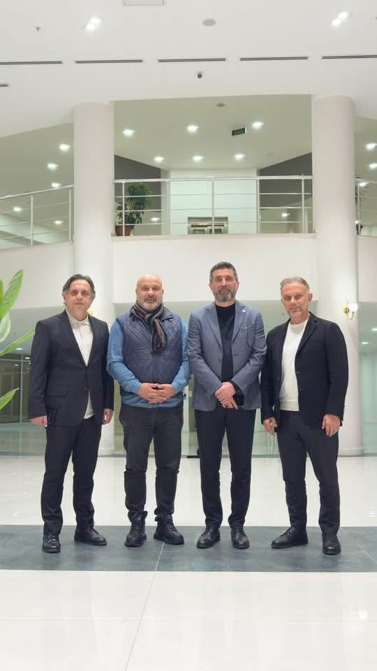 BurcinSarican's tweet photo. Kültür Merkezime teşrifleriyle bizleri onurlandıran Lokman Ertürk Başkanımıza, Osman Altınışık ağabeyimize teşekkür ediyoruz.

📌 Düzce Belediyesi Prof. Dr. Erol Güngör Kültür Merkezi 

@Lokman_Erturk @umutmurare https://t.co/NkolEjh3T2