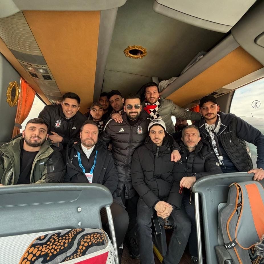 Beşiktaş’ın büyüklüğü, her şartta ve her yerde armanın peşinden gidenlerin sadakatindedir. Bugün Kocaeli’de Başkanımız Sayın Serdal Adalı’nın öncülüğünde, taraftarımızla tribünde omuz omuza, aynı sofrada bir aradaydık.
Bu birlik ve beraberlik, gelecekteki güzel günlere kavuşma