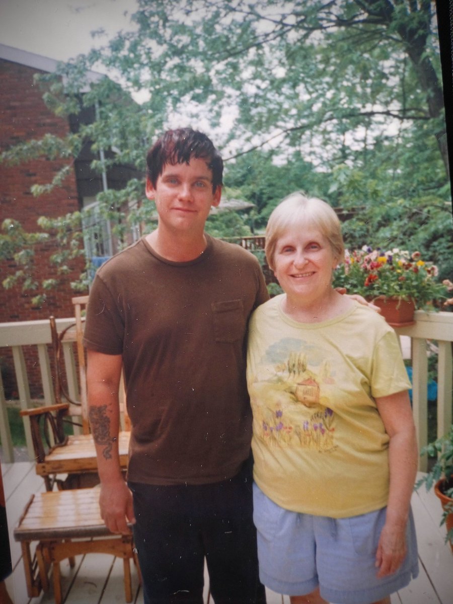 The Merry Hound 🟧🐶🐾🐶✌️ tweet media