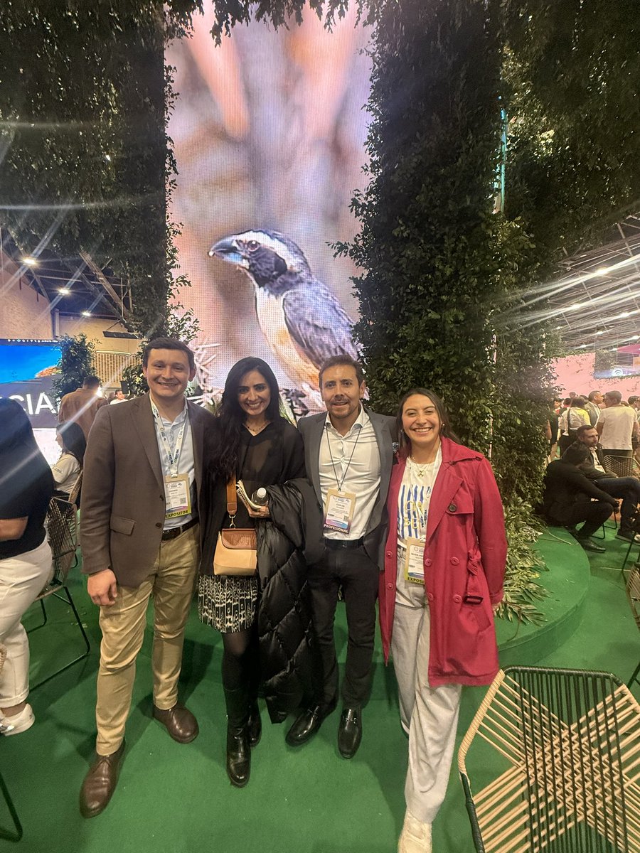 Yesenia valencia tweet media