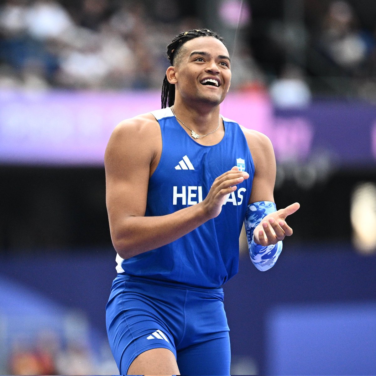 6.17 ο Εμμανουήλ Καραλής!!
Απίστευτος!
Τεράστιος 👏👏👏
#Μανολο