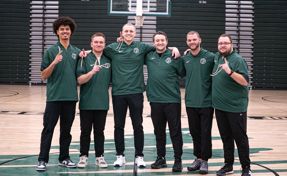 DC Everest Boys Basketball tweet media