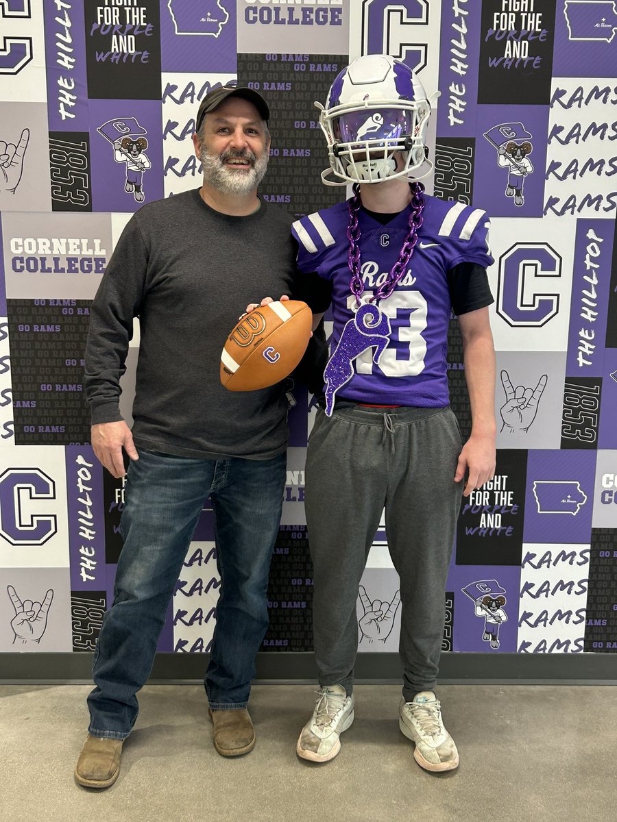 steubs13 tweet media