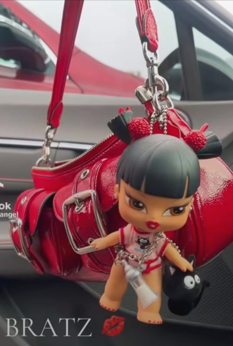 Marie🧚 tweet media