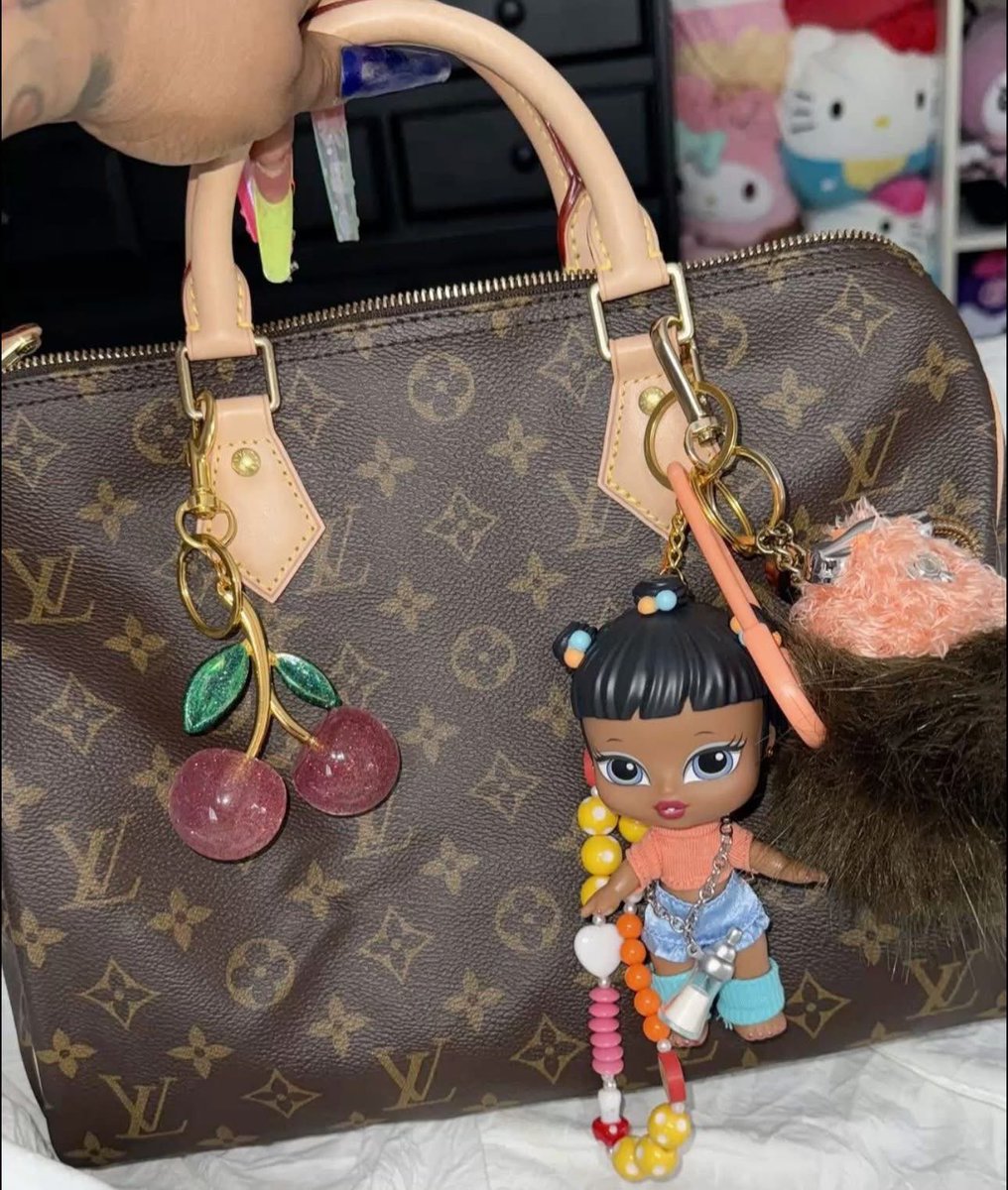 Marie🧚 tweet media