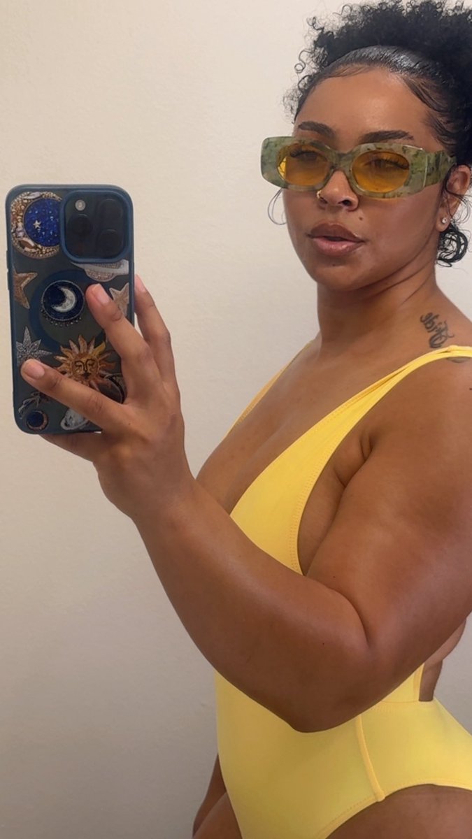 musclebob buffpants (@meganthesaiyan) on Twitter photo 