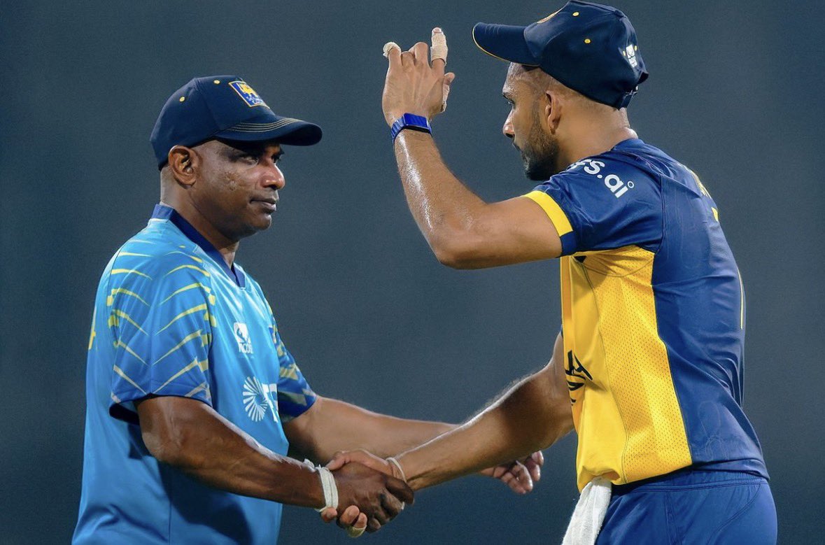 Im_Blazee3's tweet photo. @mufaddal_vohra He took sri lanka to new heights after their fall , huge salute to sanath jayasuriya sir for all his sacrifices for the team 🔥🔥 truly a great leader and coach ✅✅ https://t.co/j2HtkQpBZI