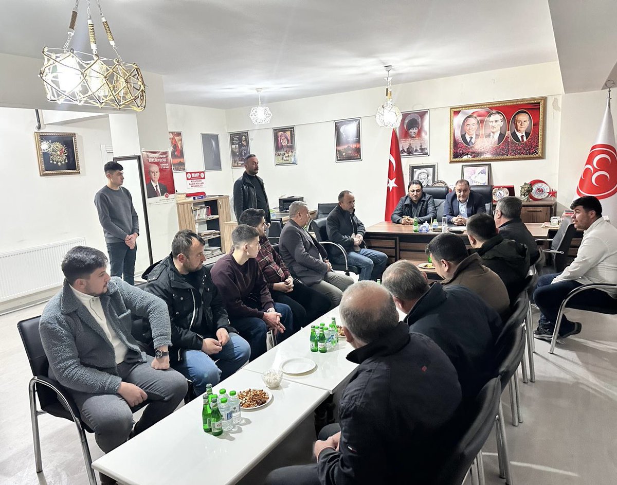 Samimiyetiyle güven veren, duruşuyla istikrarı temsil eden ve memleket aşkını her adımına yansıtan MHP İl Başkanımız Sn. Gökhan Gök ile birlikte MHP Kuluncak İlçe Teşkilatımızla bir araya geldik.

Cenab-ı Allah birliğimizi daim, yolumuzu açık eylesin.

#Kuluncak #Malatya