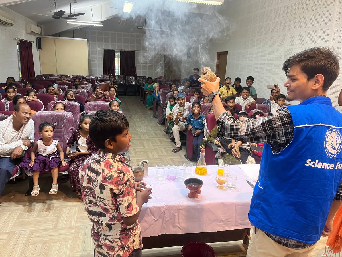 Aaina NGO tweet media