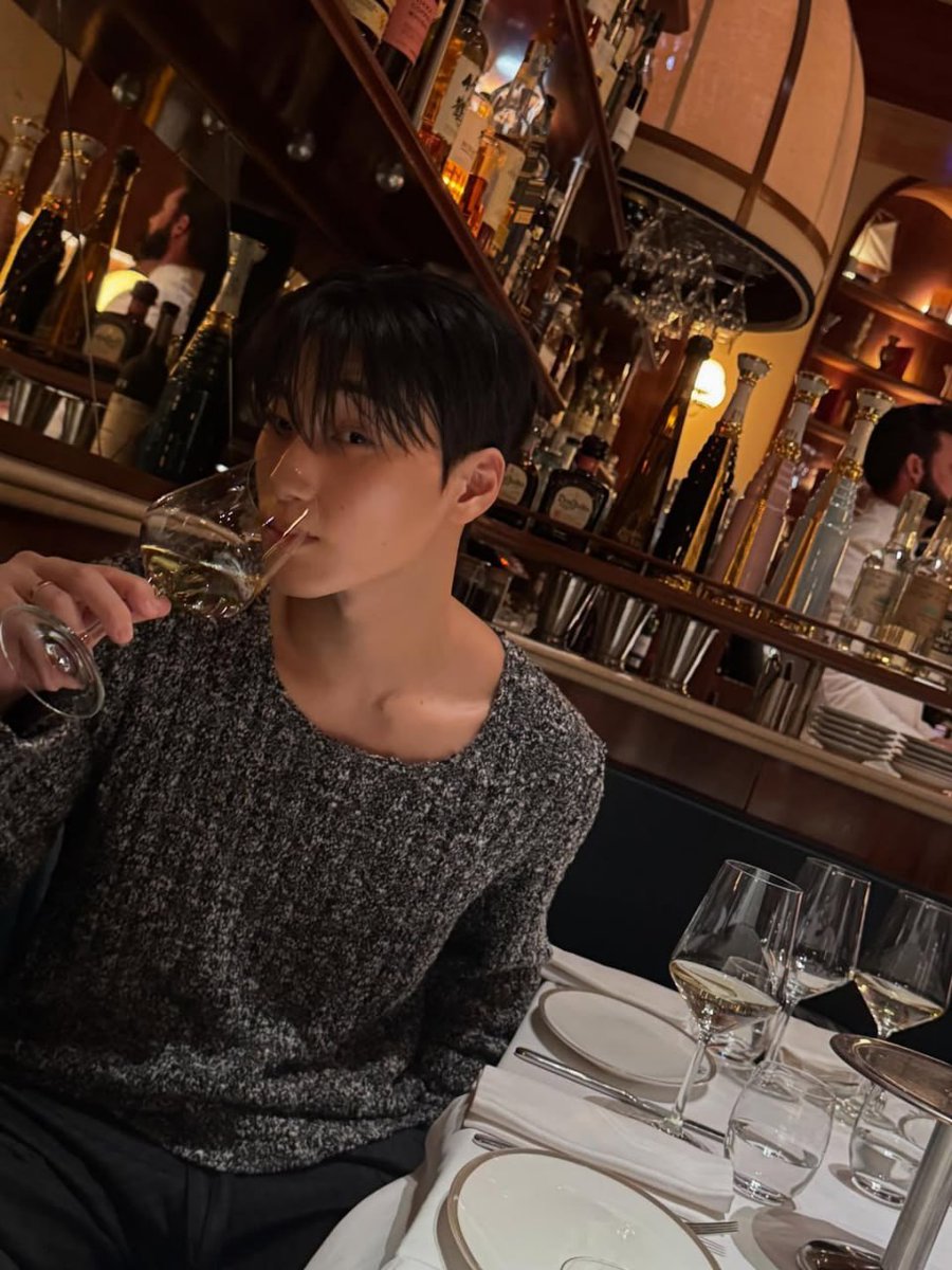 Наш красивый мужчина ❤️

DG Ambassador San at MFW
#CHOISAN #DGXSAN #DOLCEGABBANA 
#DGFW26 <a href="/DolceGabbana/">Dolce&Gabbana</a> <a href="/ATEEZofficial/">ATEEZ(에이티즈)</a>