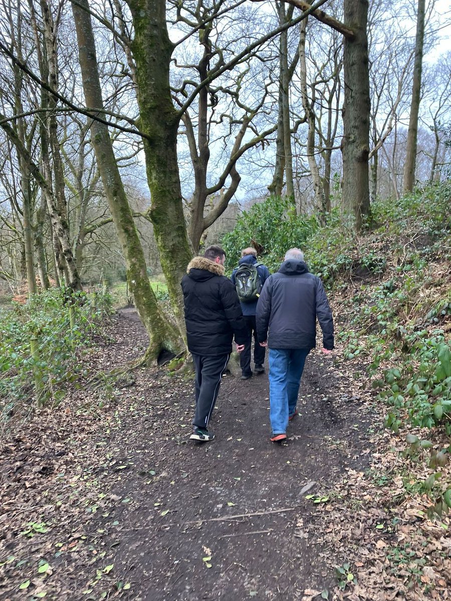 RRR_LUF's tweet image. Framing Freedom Walk 🚶‍♂️🌳

A brilliant walk up to Witton Park with the Roots Community team. Fresh air, great company, and time to connect with nature and each other.

 #CommunitySupport #RootsCommunity #RedRoseRecovery