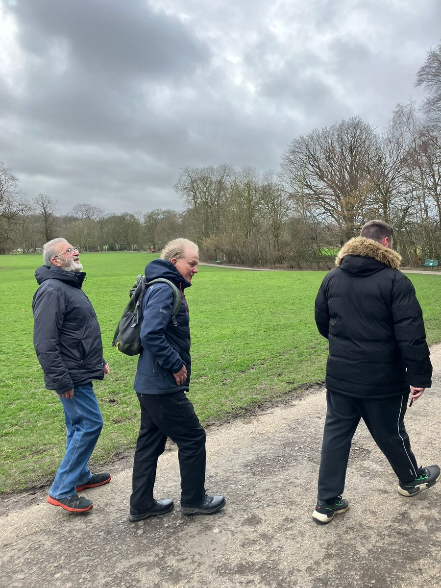 RRR_LUF's tweet image. Framing Freedom Walk 🚶‍♂️🌳

A brilliant walk up to Witton Park with the Roots Community team. Fresh air, great company, and time to connect with nature and each other.

 #CommunitySupport #RootsCommunity #RedRoseRecovery