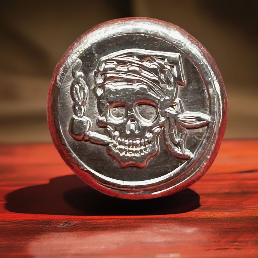InfoScottish's tweet image. Set sail with this 1oz .999 silver Swashbuckling Pirate Skull round! Hand-poured in Scotland with a gritty pipe detail—pure treasure for any silver-stacking rogue. 

Link in Bio.

#PirateSilver #SilverStacking #UKStackers #PureScottishSilver