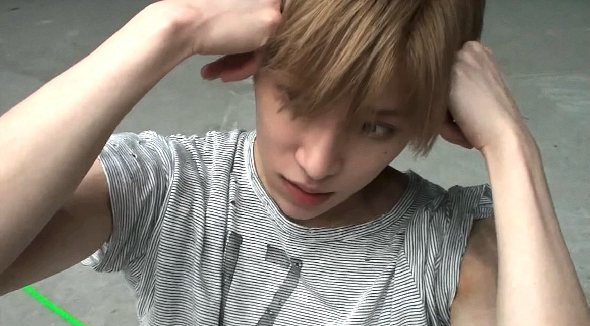 rnuvunn's tweet photo. 느껴보세요... https://t.co/uNVDiqnvBb