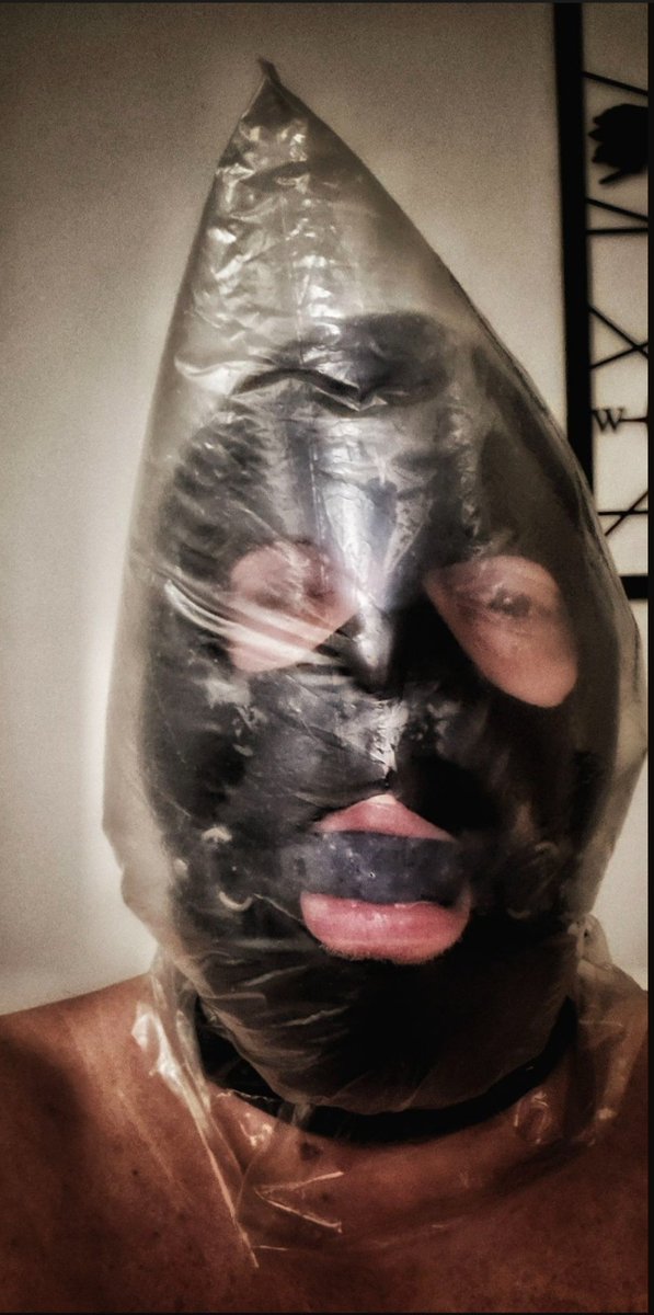 Kinktroter's tweet photo. Playing with your breath with a plastic bag 🥵🔥 https://t.co/nskRHWAz69