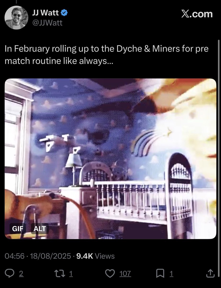 theroyaldyche's tweet image. Never in doubt 👊🏼🍺 

@JJWatt back in for a pre-match pint of Guinness!

Always a pleasure to see you 🤝🏻 

#UTC