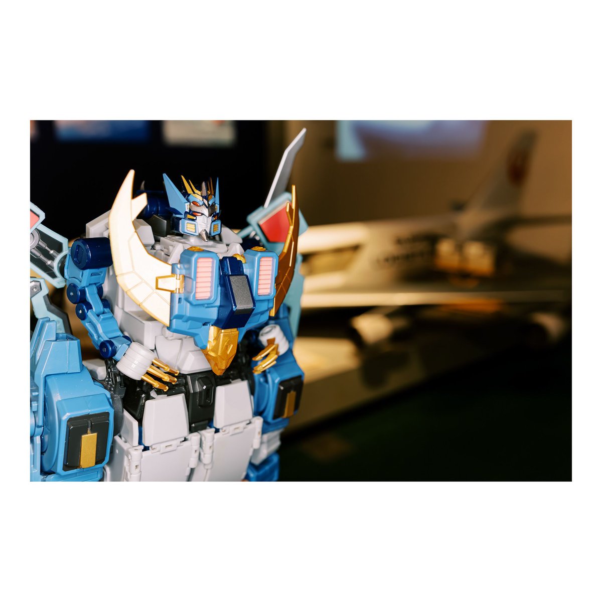 MagnusLabel's tweet photo. “Dez a touch of fantasy in Tokyo”
#SonyA7R3 #TamronF053
#Transformers #トランスフォーマー #Deathsaurus #デスザラス #MastermindCreations #DZef #3rdPartyTransformers #VisitJapanHKNow #お昼休みに一枚だけTF玩具写真を貼ろう #Maccadam #MagnusLabel https://t.co/jyBo2AuFdc