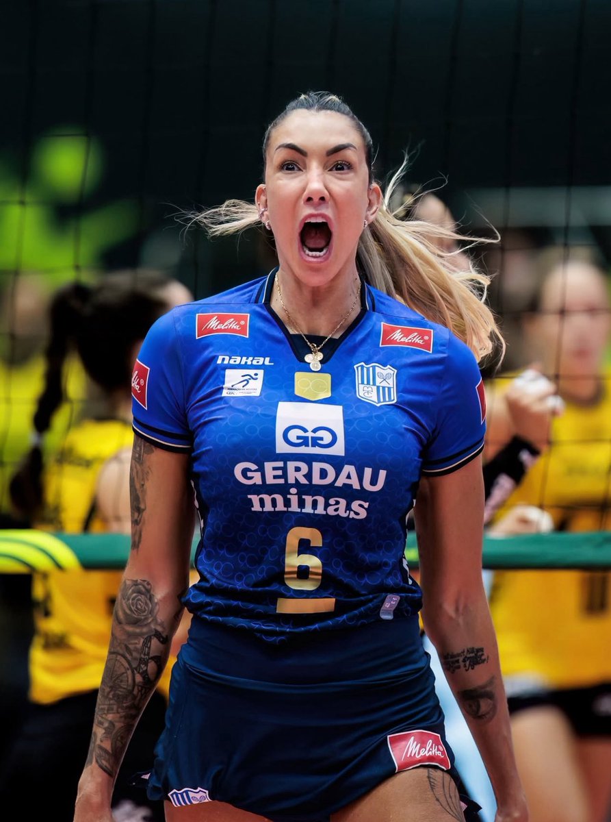 MUITO mãe e filha mesmo, não tem pra ninguém.