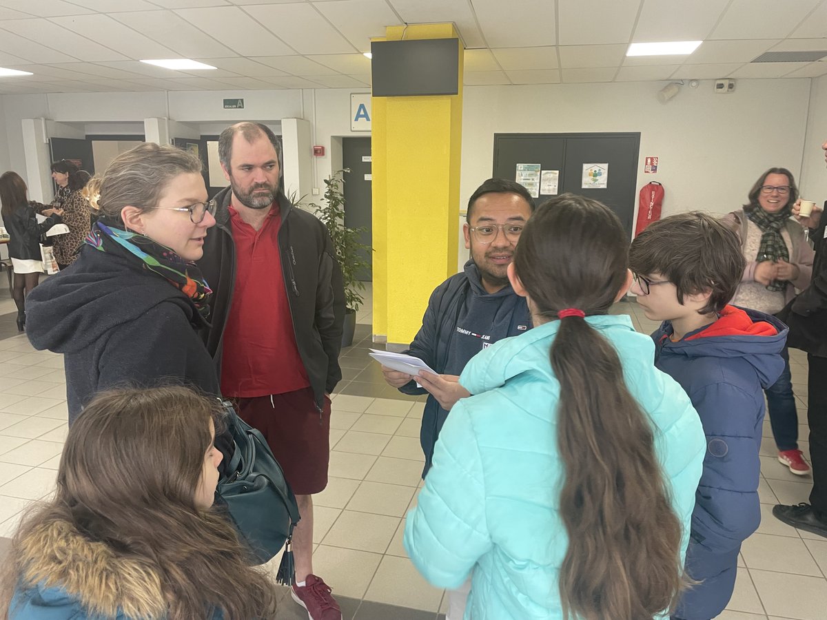 🎉 Grand succès pour les Portes Ouvertes de la Cité scolaire Monnet-Fourneyron !

De nombreuses familles sont venues découvrir notre établissement, nos formations et nos projets.

Un grand merci à tous les personnels et élèves mobilisés pour la réussite de cet événement 👏