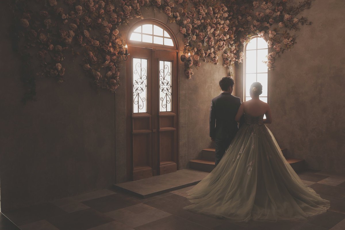 いつもお世話になっている皆様へ

遅ればせながらこの度2月22日に入籍致しました！
今後も『髙野茜』として活動して参りますので今後ともよろしくお願い致します