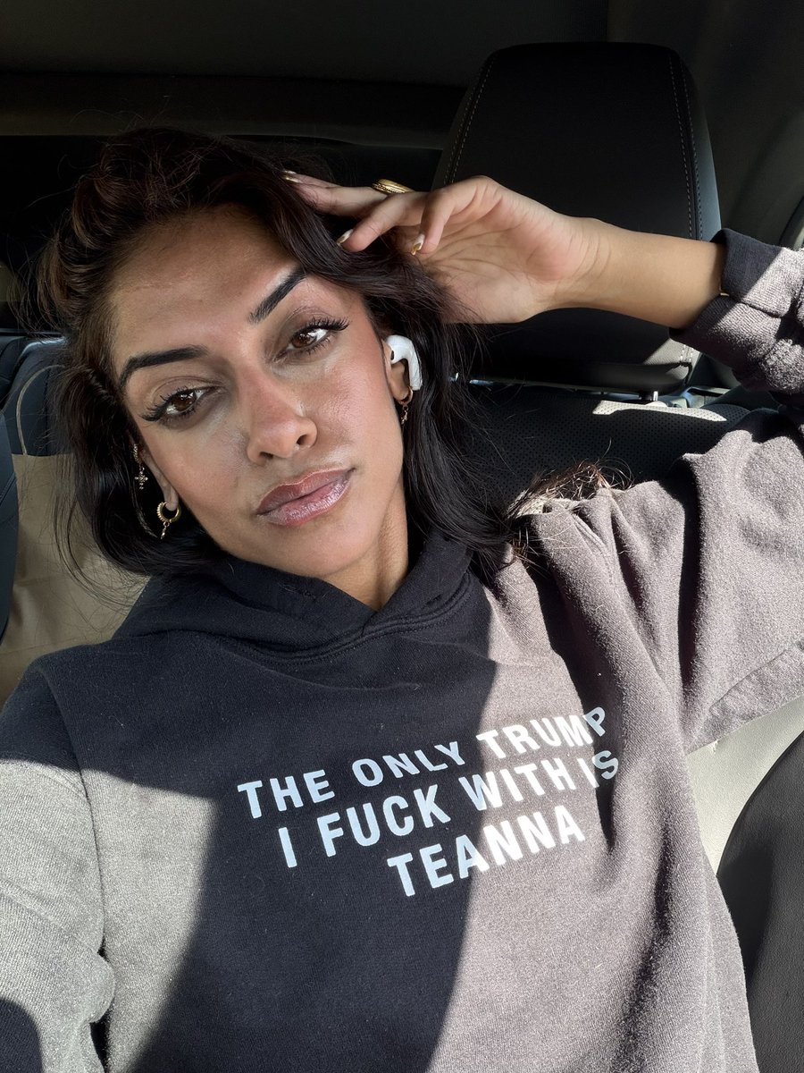 MahimaBones's tweet photo. The only Trump I fuck with is Teanna @TeannaTrump #stillrelevant https://t.co/efZAjMXOYv