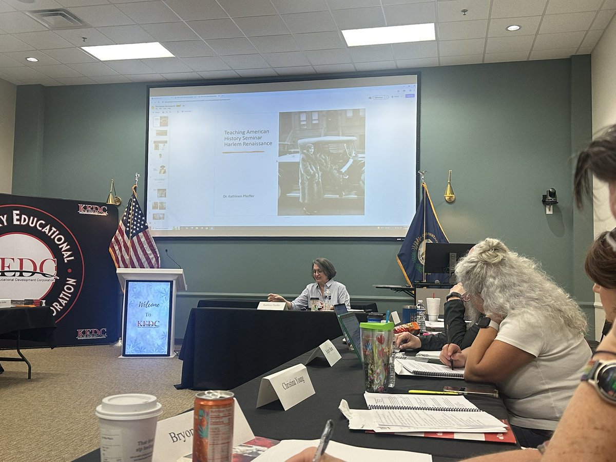 Jennifer Cowan tweet media