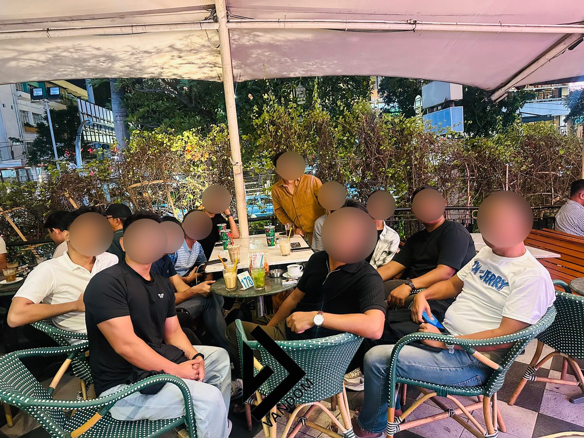 Vdvandom tweet media