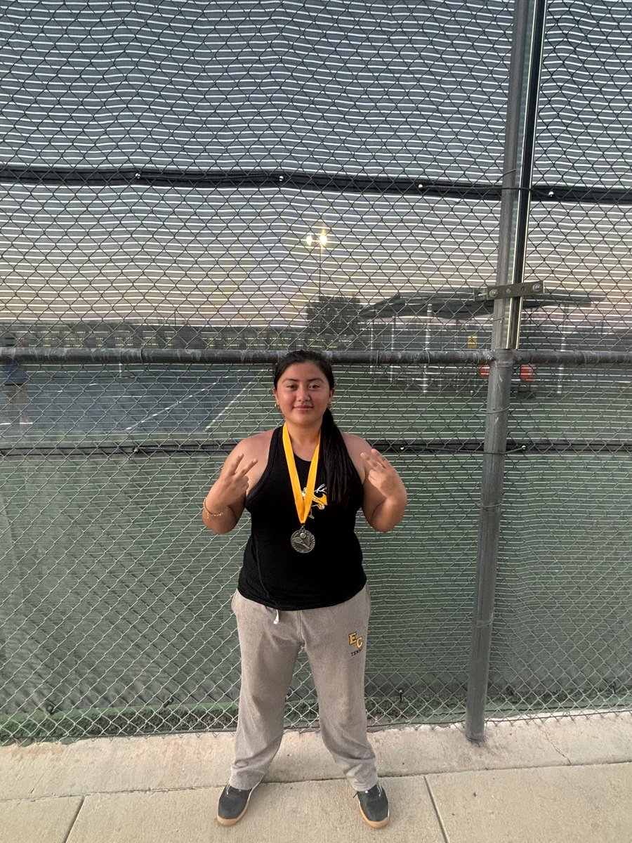 EC Hornet Tennis tweet media